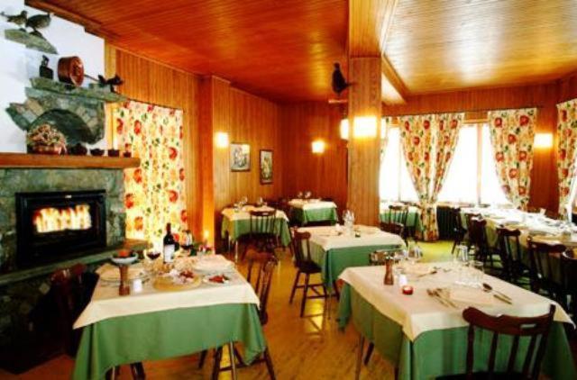 Hotel Le Campagnol Champoluc Exterior photo