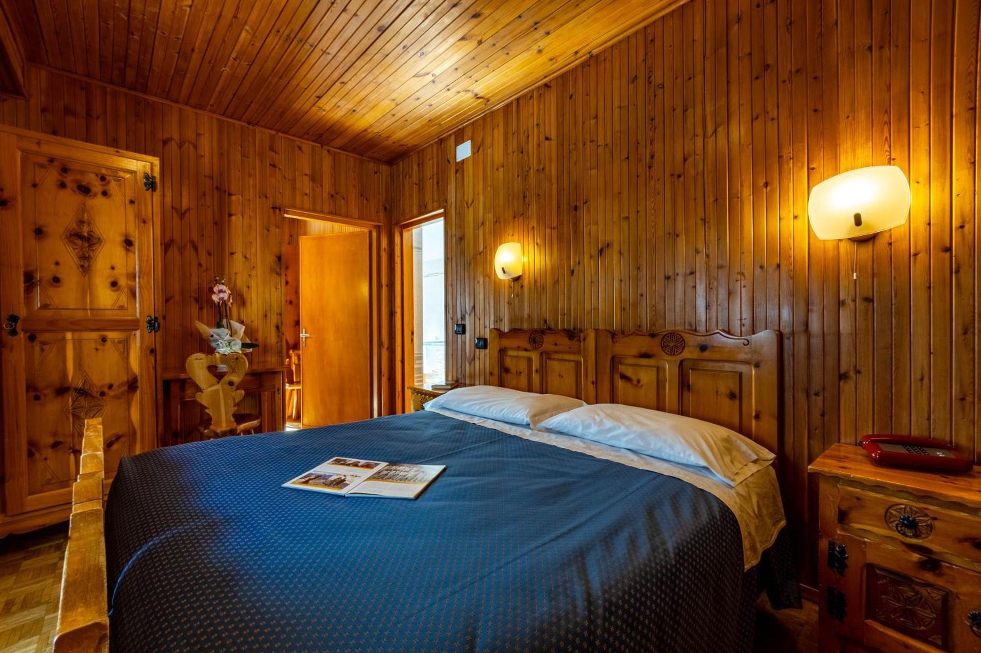 Hotel Le Campagnol Champoluc Exterior photo